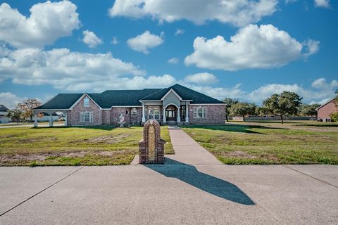 Single Family Residence in Beach City TX 9018 Water Point Drive 15.jpg