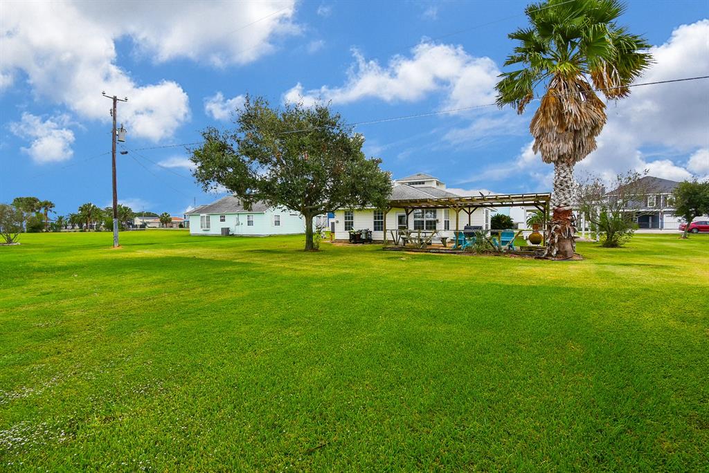 1723 W Bayshore Drive, Palacios, Texas image 39