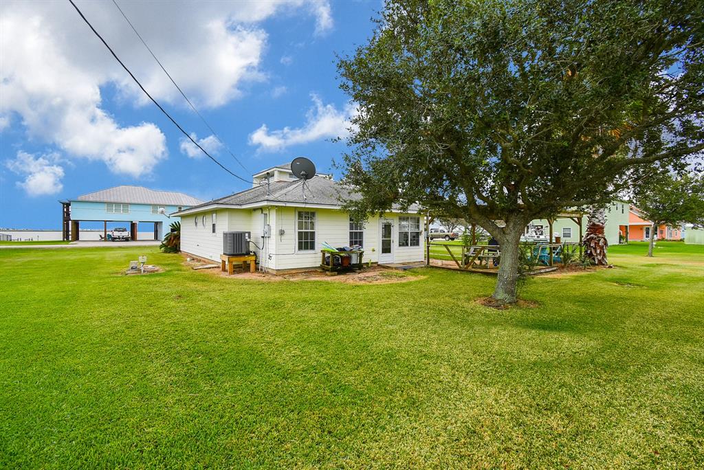 1723 W Bayshore Drive, Palacios, Texas image 42