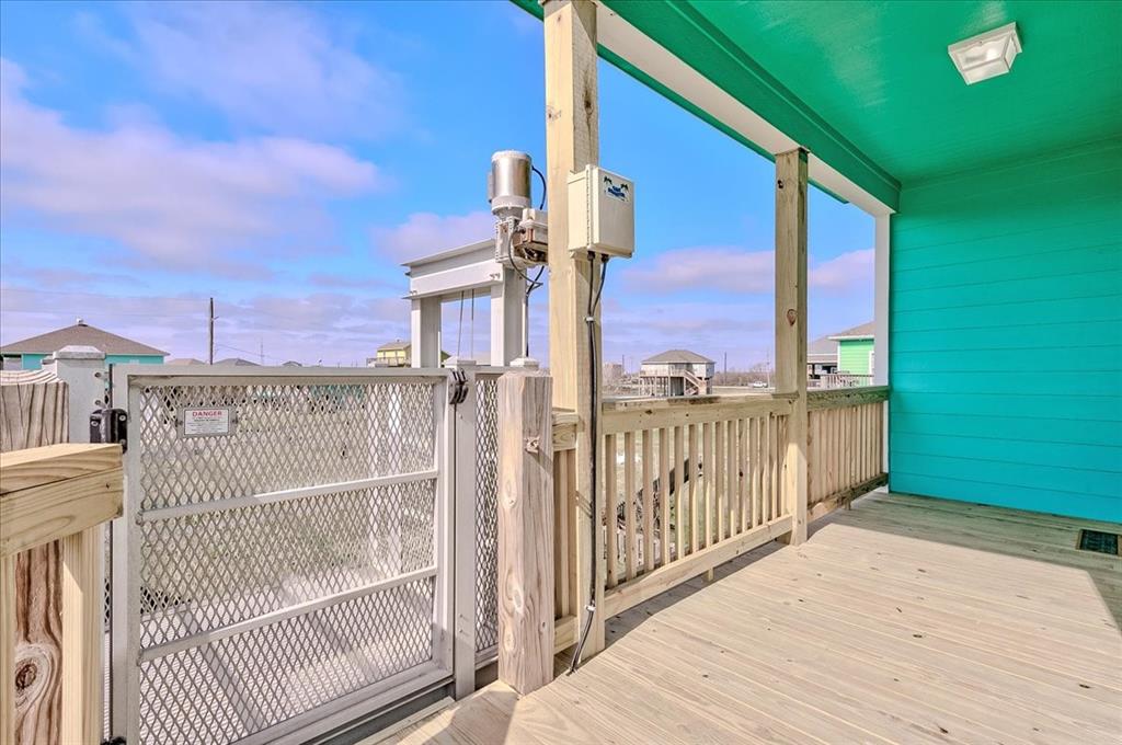 963 Driftwood Drive, Crystal Beach, Texas image 18