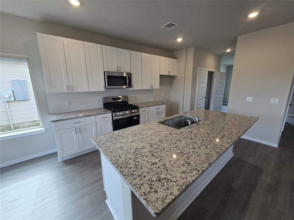 29807 Knollwood Bay Road, Waller, Texas image 2