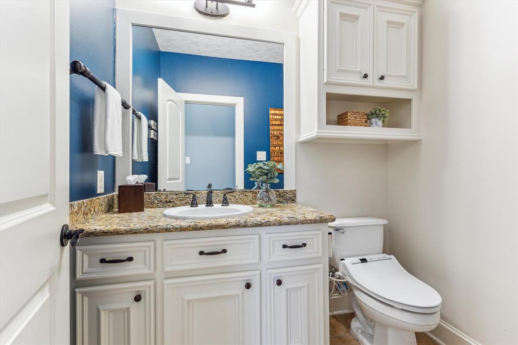 4531 Mimosa Drive, Bellaire, Texas image 20