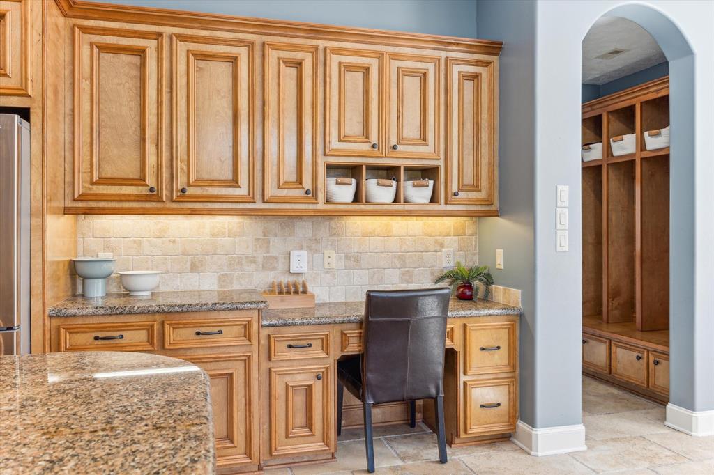 4531 Mimosa Drive, Bellaire, Texas image 16