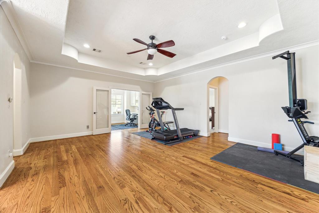 4531 Mimosa Drive, Bellaire, Texas image 25