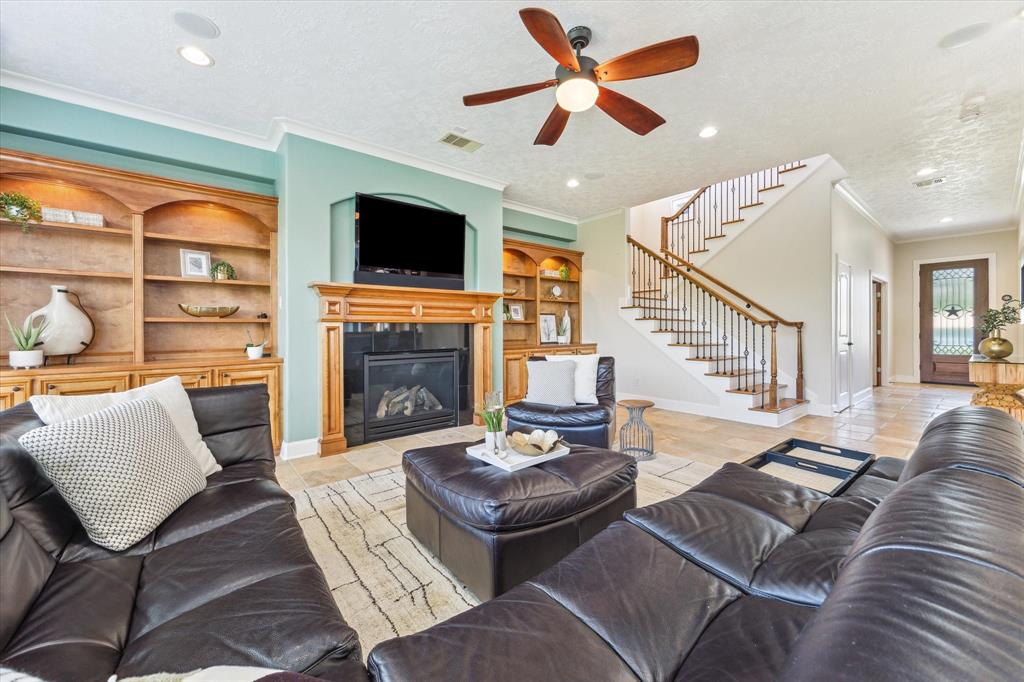 4531 Mimosa Drive, Bellaire, Texas image 11