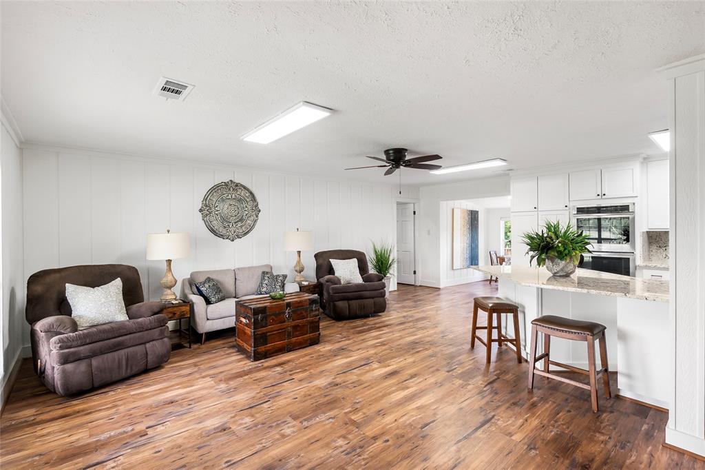 21608 Fm 2620 Road, Bedias, Texas image 2