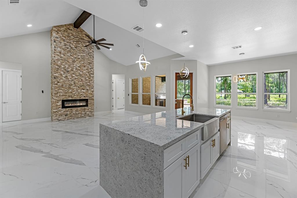 3041 Road 66124, Dayton, Texas image 12