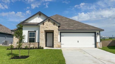 Photo of 912 Legrand Street, Brenham, TX 77833 (MLS # 72108261) Photo of 912 Legrand Street, Brenham, TX 77833 (MLS # 72108261)