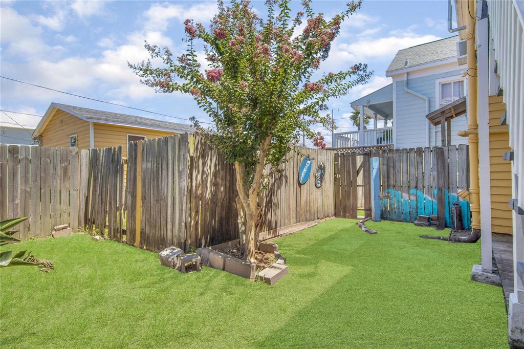 1614 Ursuline Street, Galveston, Texas image 19