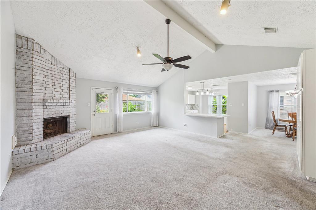 750 Sugar Hill Drive, La Porte, Texas image 6