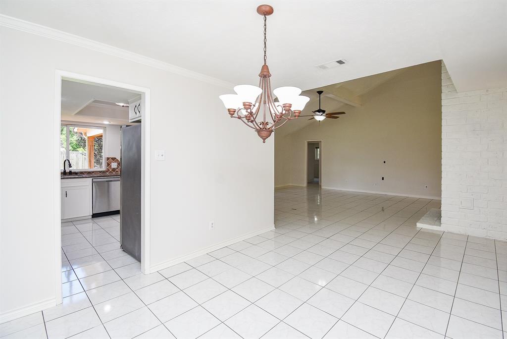 3119 Wagon Trail Drive, Sugar Land, Texas image 14