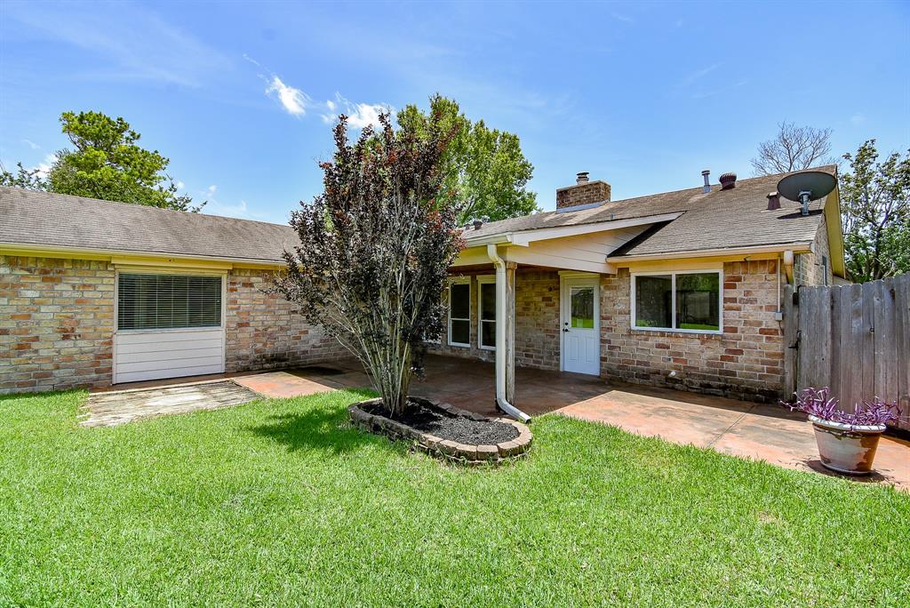 3119 Wagon Trail Drive, Sugar Land, Texas image 32