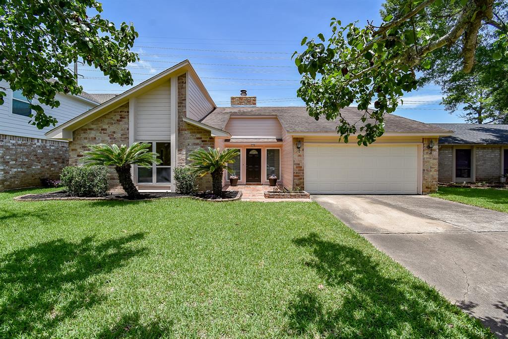 3119 Wagon Trail Drive, Sugar Land, Texas image 1