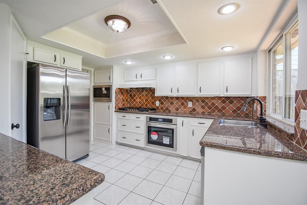 3119 Wagon Trail Drive, Sugar Land, Texas image 15