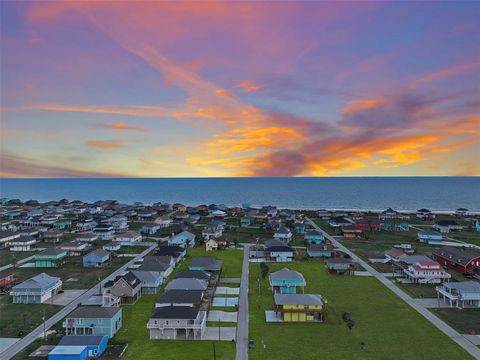 A home in Crystal Beach