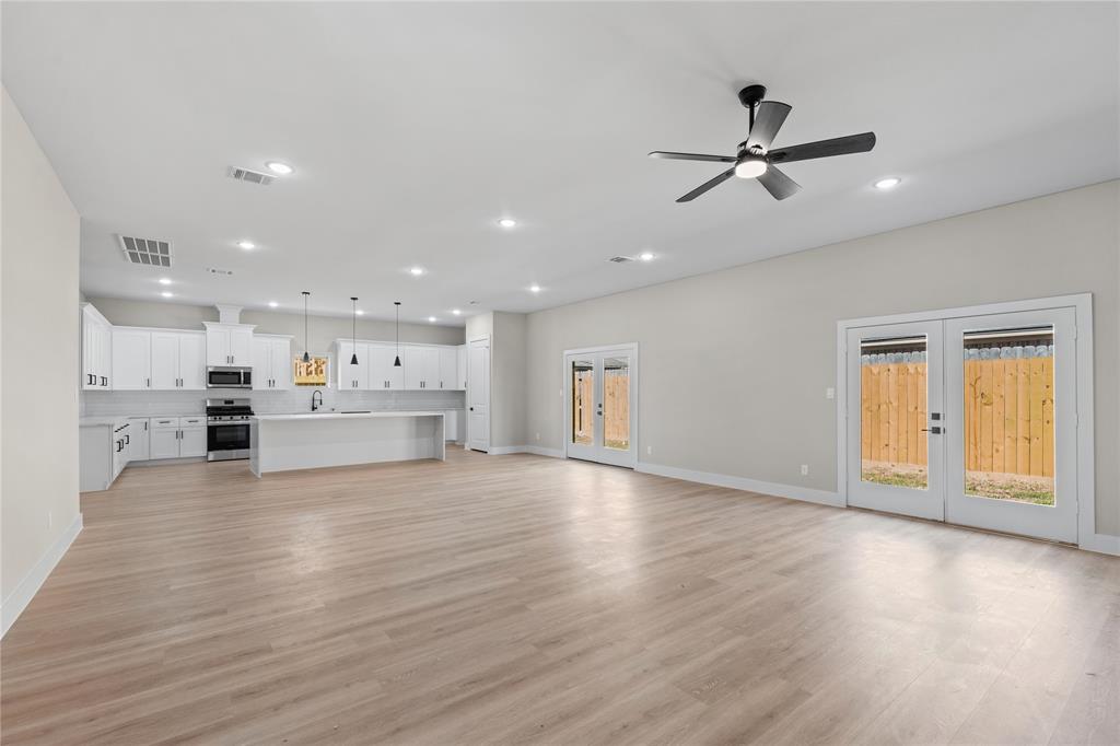 2618 Piemonte Avenue Circle, Spring, Texas image 3
