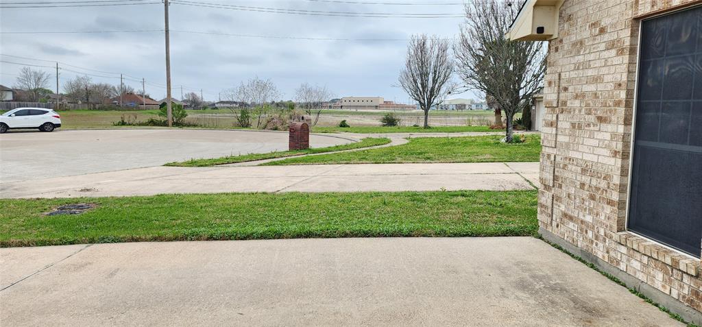 218 Jordy Lane, Dickinson, Texas image 7