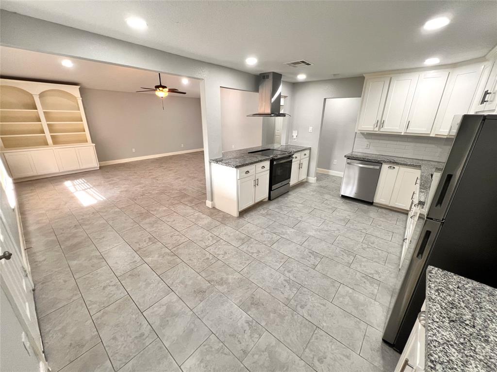 4306 Albatross Drive, Seabrook, Texas image 8