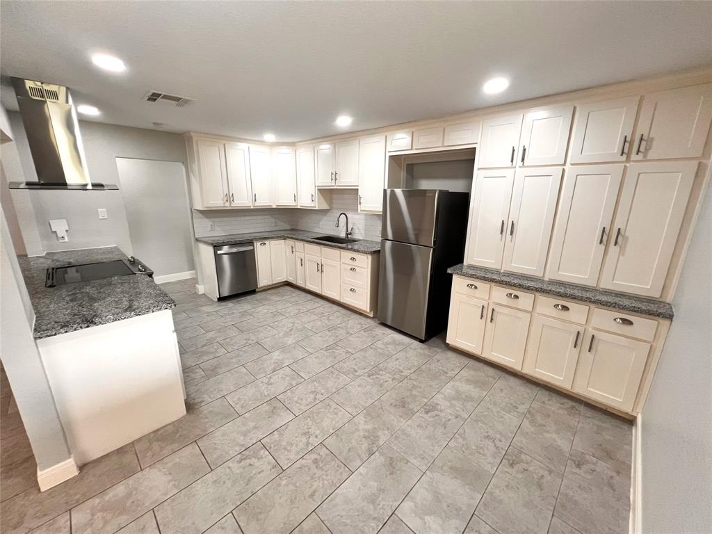 4306 Albatross Drive, Seabrook, Texas image 12