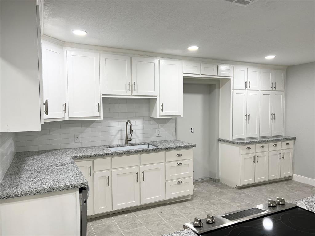 4306 Albatross Drive, Seabrook, Texas image 5