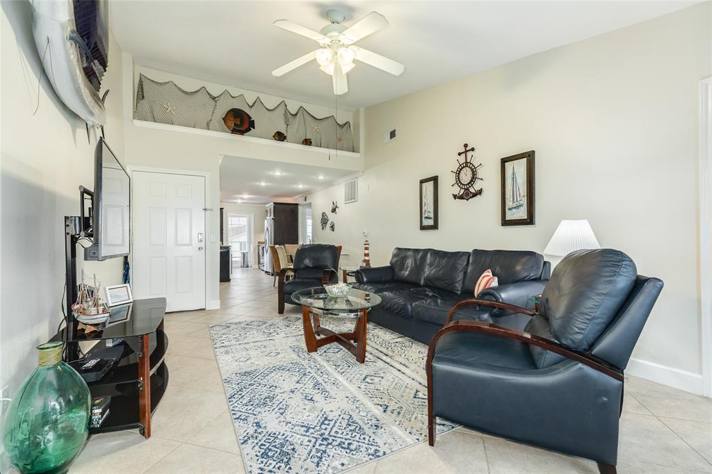 7000 Seawall Boulevard #831, Galveston, Texas image 7