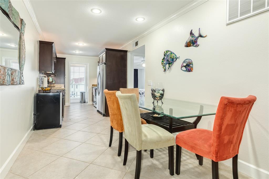 7000 Seawall Boulevard #831, Galveston, Texas image 11