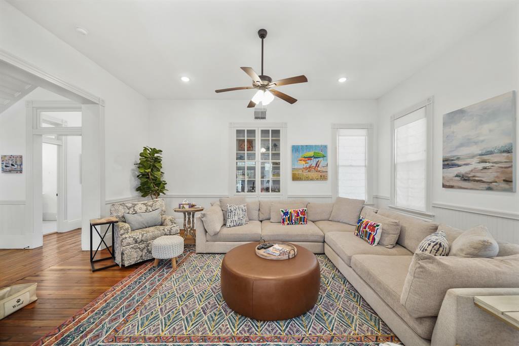 1826 Avenue K, Galveston, Texas image 4