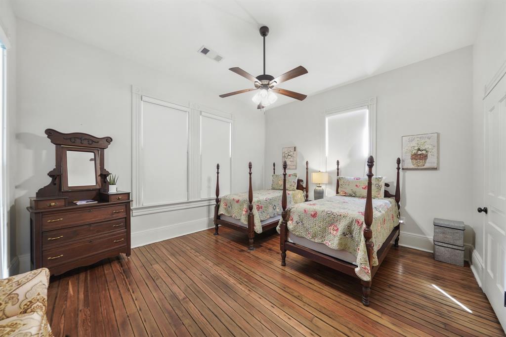 1826 Avenue K, Galveston, Texas image 14