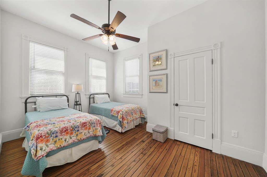 1826 Avenue K, Galveston, Texas image 15