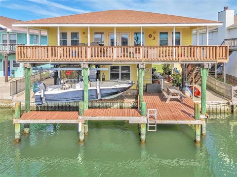 A home in Tiki Island