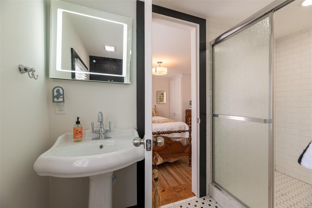 Galveston, Texas 77550, United States, 4 Bedrooms Bedrooms, ,5 BathroomsBathrooms,Residential,Pending,62331