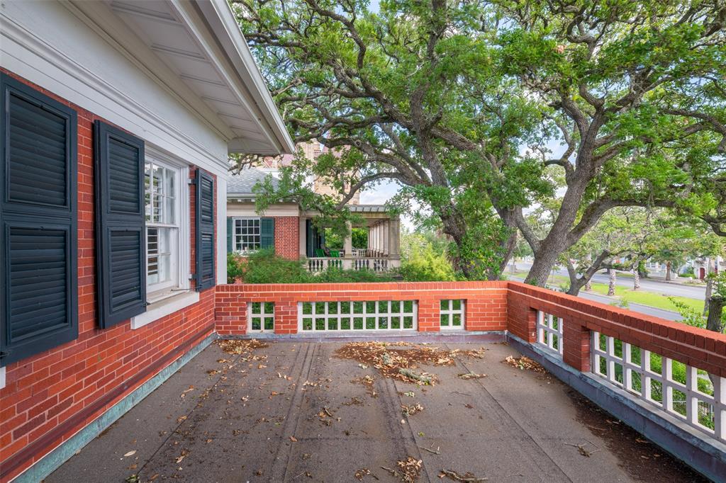 Galveston, Texas 77550, United States, 4 Bedrooms Bedrooms, ,5 BathroomsBathrooms,Residential,Pending,62331