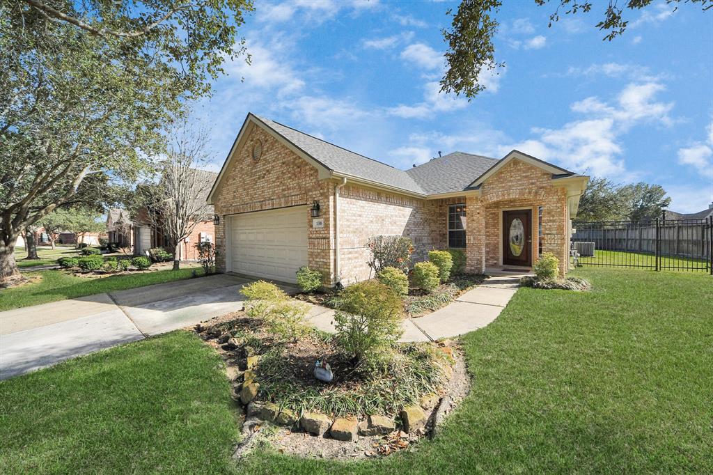1316 Varese Drive, Pearland, Texas image 3
