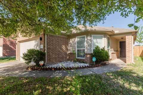 Single Family Residence in Houston TX 11710 Greensbrook Garden Drive.jpg