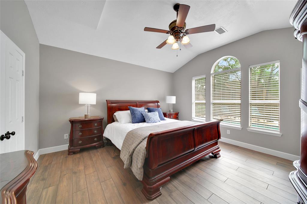 5206 Spring Pine Court, Kingwood, Texas image 31