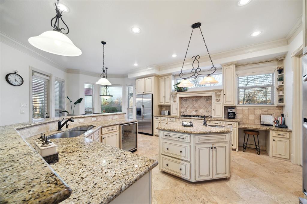 7843 Lakebrook Drive, Missouri City, Texas image 13
