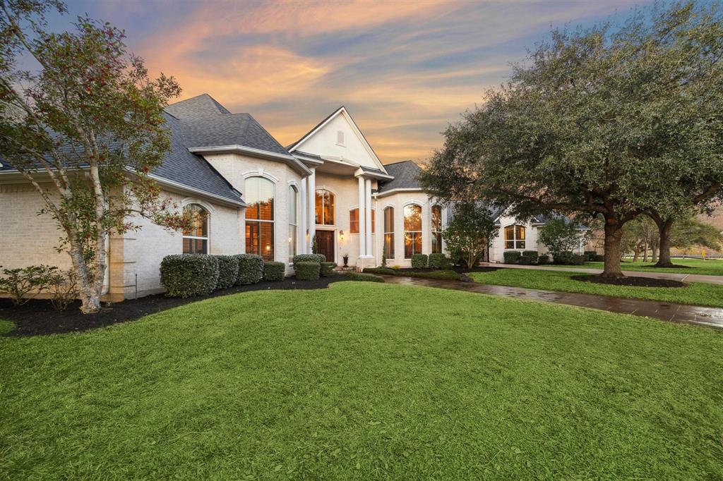 7843 Lakebrook Drive