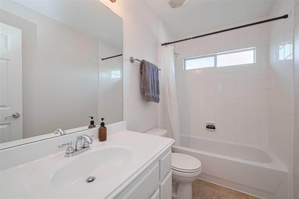 1823 Silver Brook Lane, Katy, Texas image 44