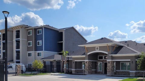 Condo For Rent - 3500 Magic Drive<br/> San Antonio, TX 78229