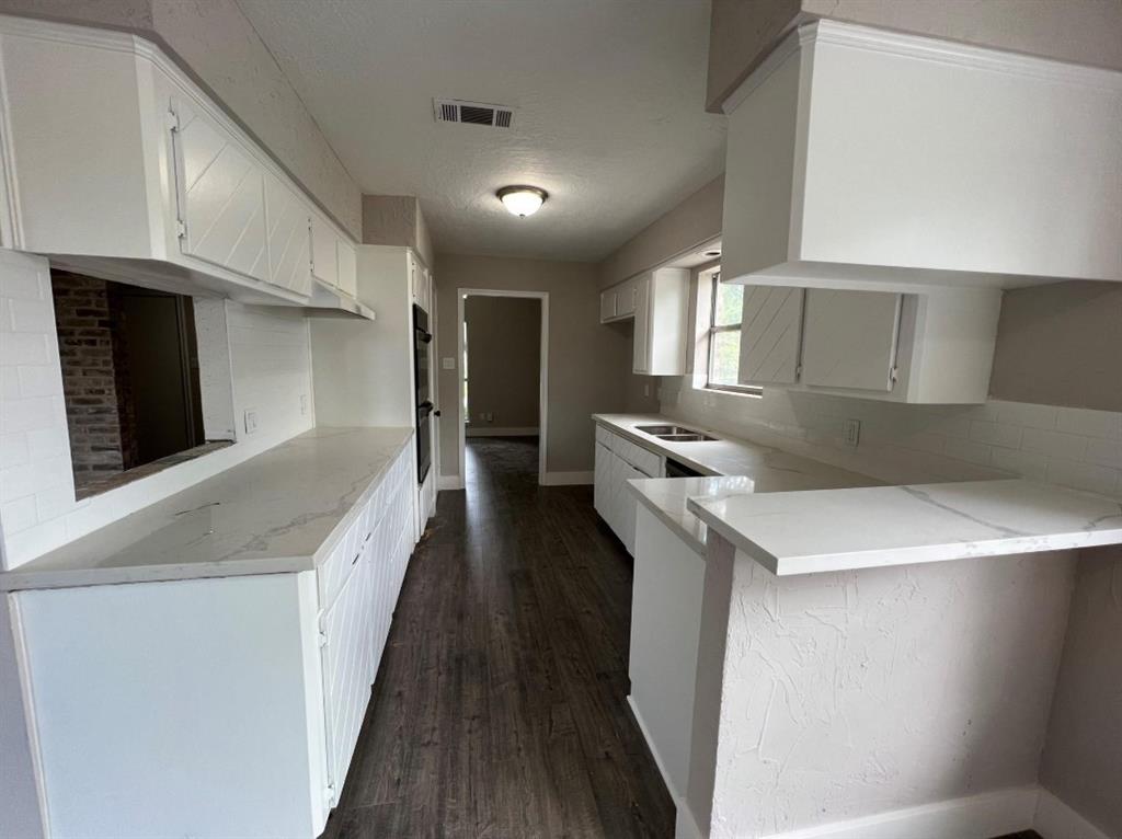 1131 Woohorn Drive, Houston, Texas image 7