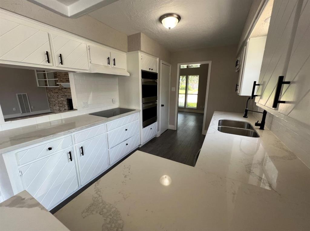 1131 Woohorn Drive, Houston, Texas image 6