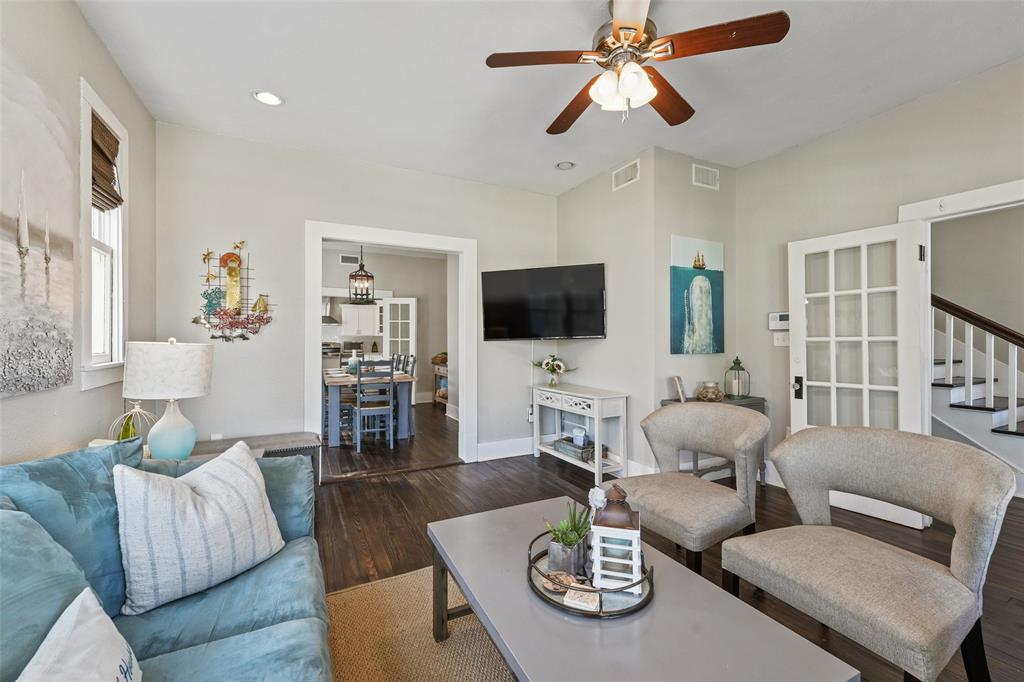 2917 Avenue Q, Galveston, Texas image 13