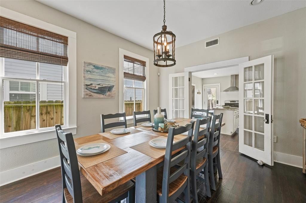 2917 Avenue Q, Galveston, Texas image 15