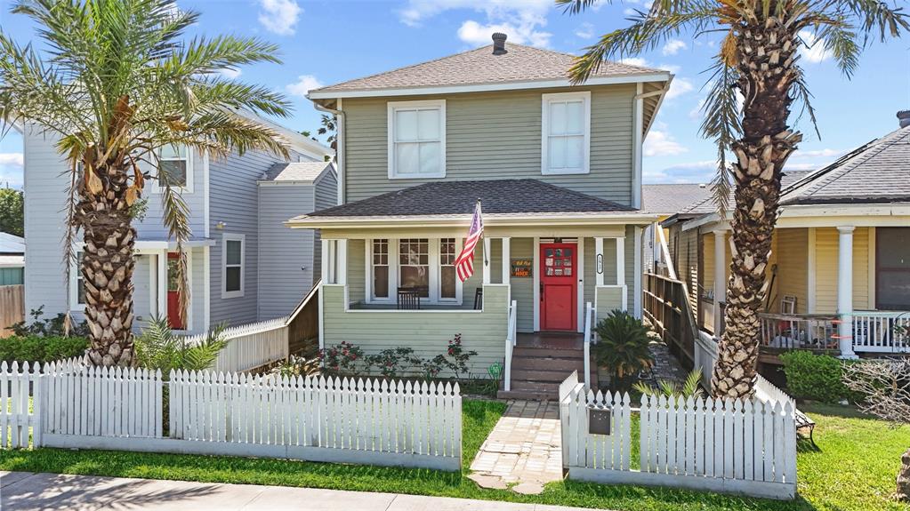 2917 Avenue Q, Galveston, Texas image 1