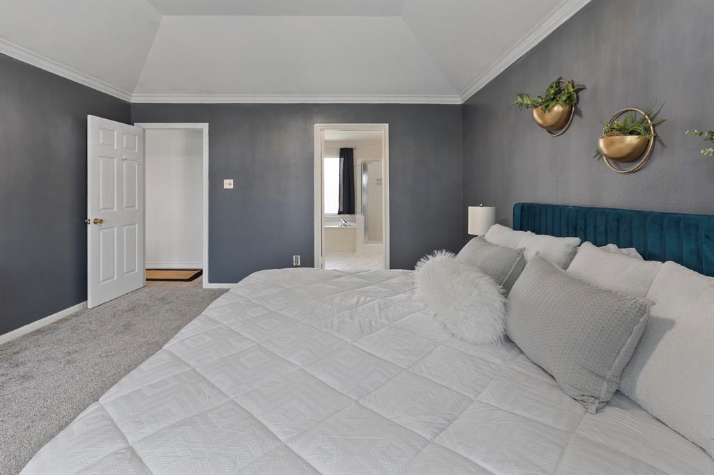 19003 Cloyanna Lane, Humble, Texas image 38
