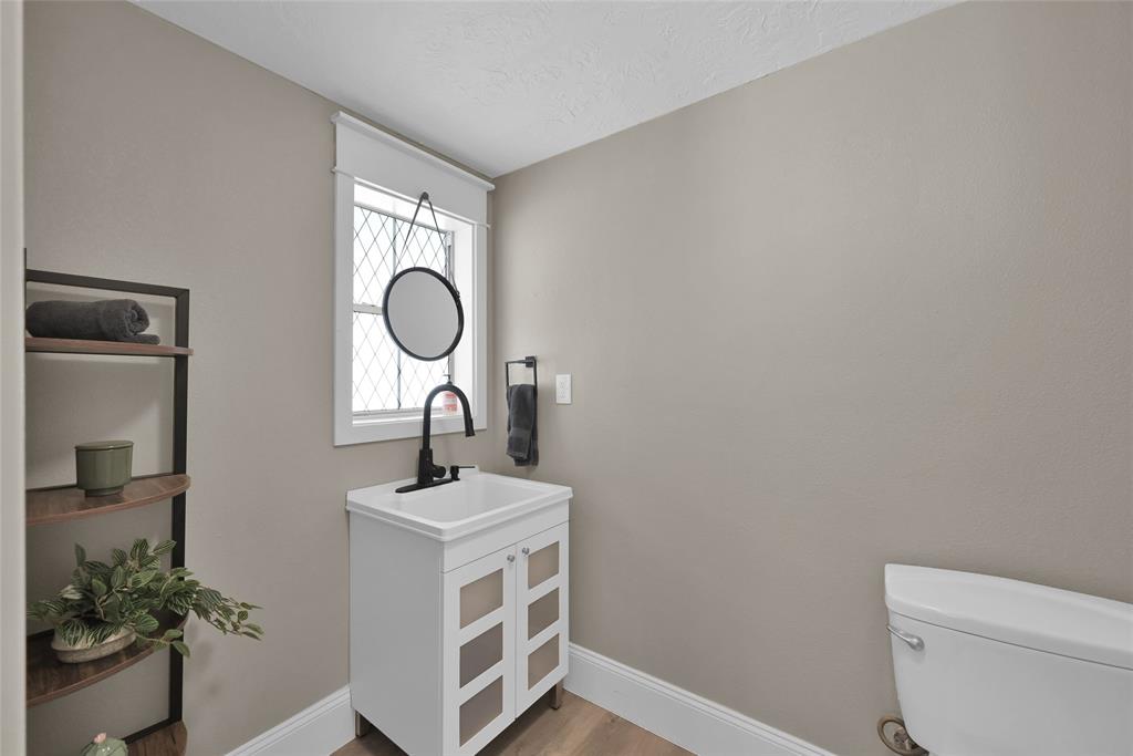 31235 Edgewater Drive, Magnolia, Texas image 18