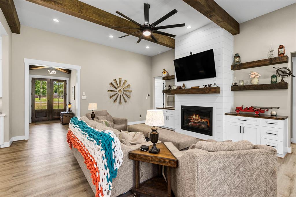 110 Quiet Springs Trail, Willis, Texas image 17