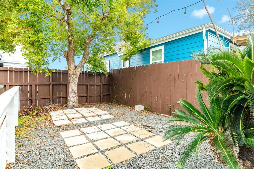 2310 42nd Street, Galveston, Texas image 18