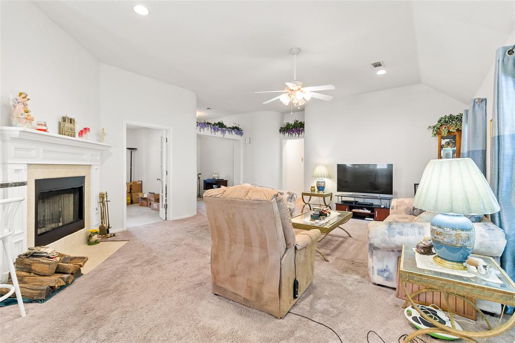 10318 Valley Drive, Willis, Texas image 7