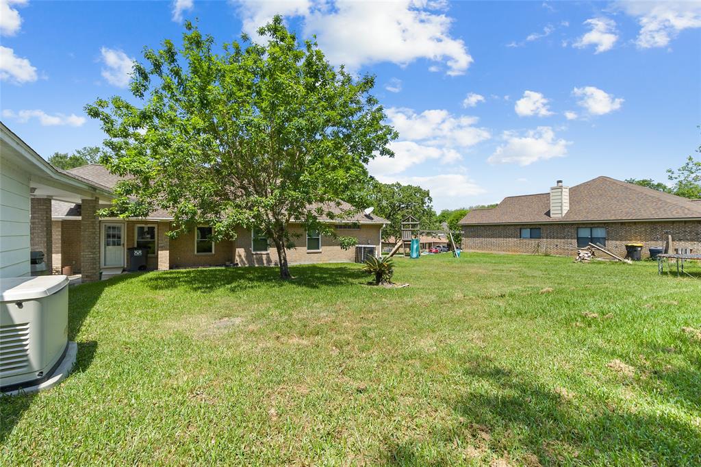 10318 Valley Drive, Willis, Texas image 21